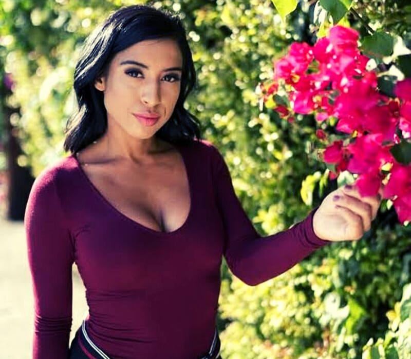 Montia Sabbag Wiki, Bio, Age, Height, Boyfriend, Family, Net Worth montia sabbag 2 - Montia Sabbag Wiki, Bio, Age, Height, Boyfriend, Family, Net Worth